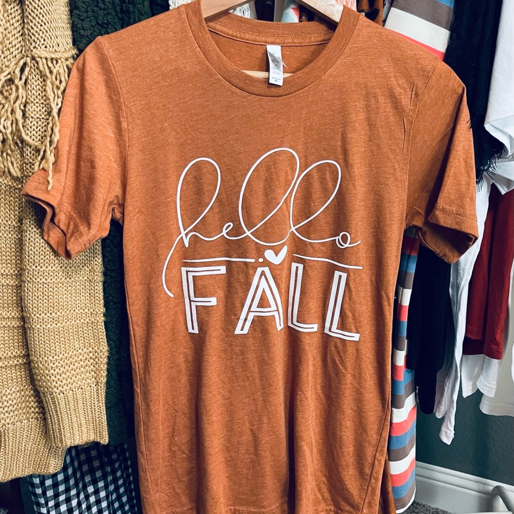 Burnt orange/brown t-shirt - Hello Fall